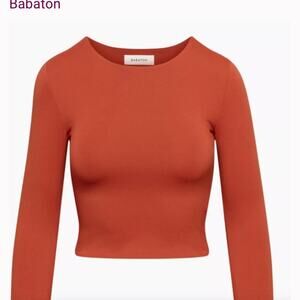 Aritzia Babaton burnt orange elastic long sleeve crop top sz M